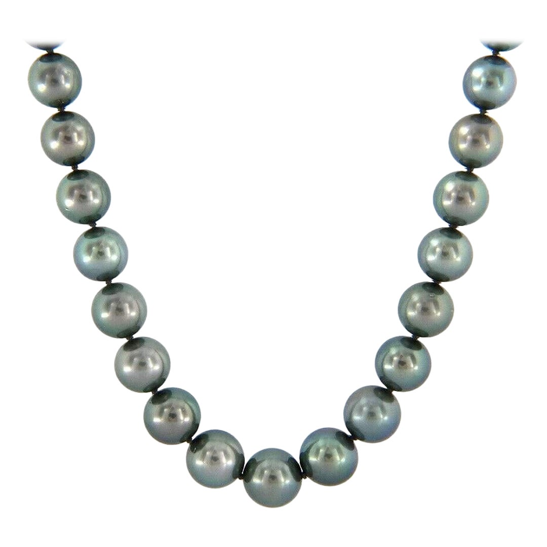 Tiffany & Co. Iridesse Tahitian Pearl Necklace in 18K Yellow Gold For Sale