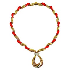 French Vintage Yellow Gold Diamond Coral Choker Necklace