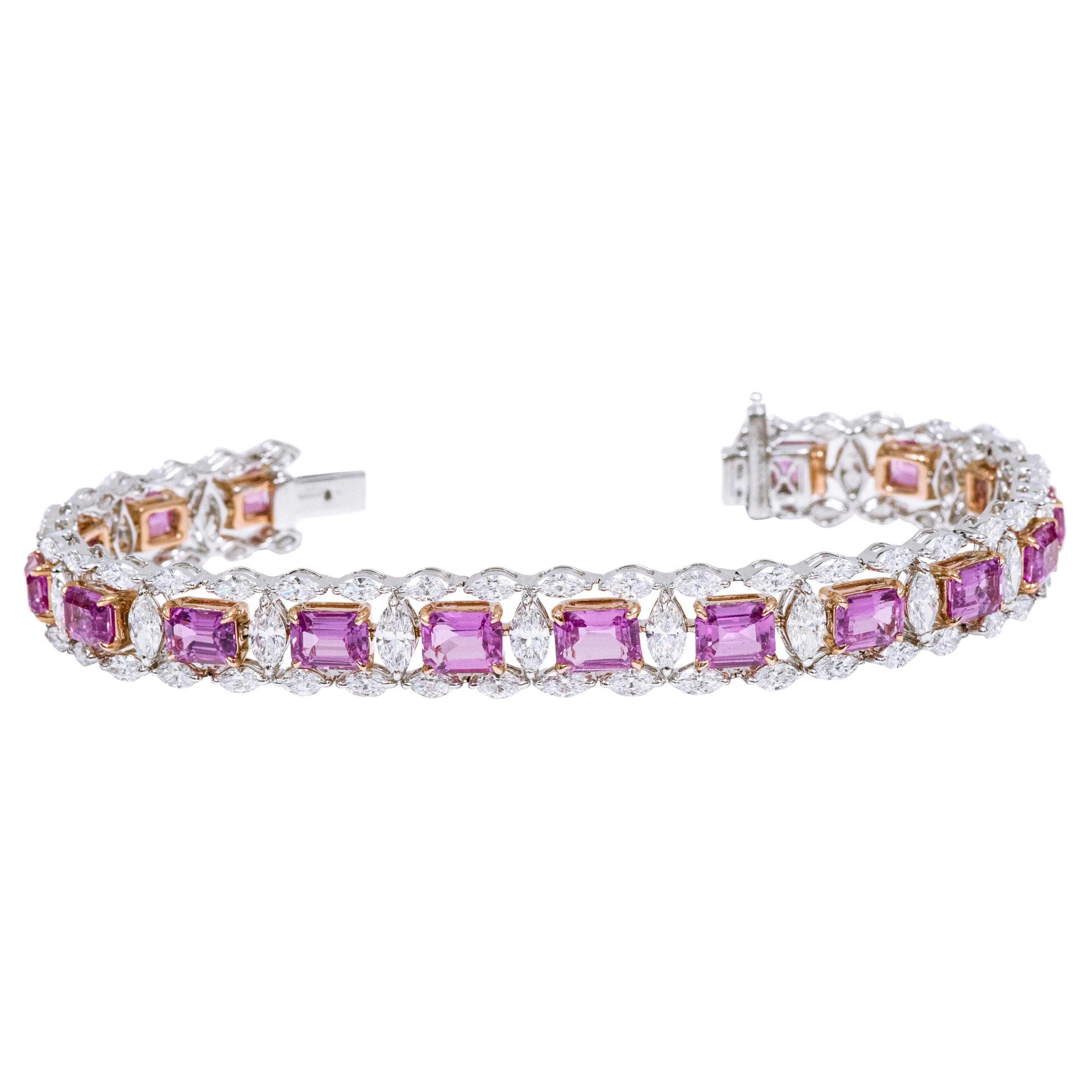 18 Karat Gold 24.80 Carat Sapphire and Diamond Contemporary Style Bracelet