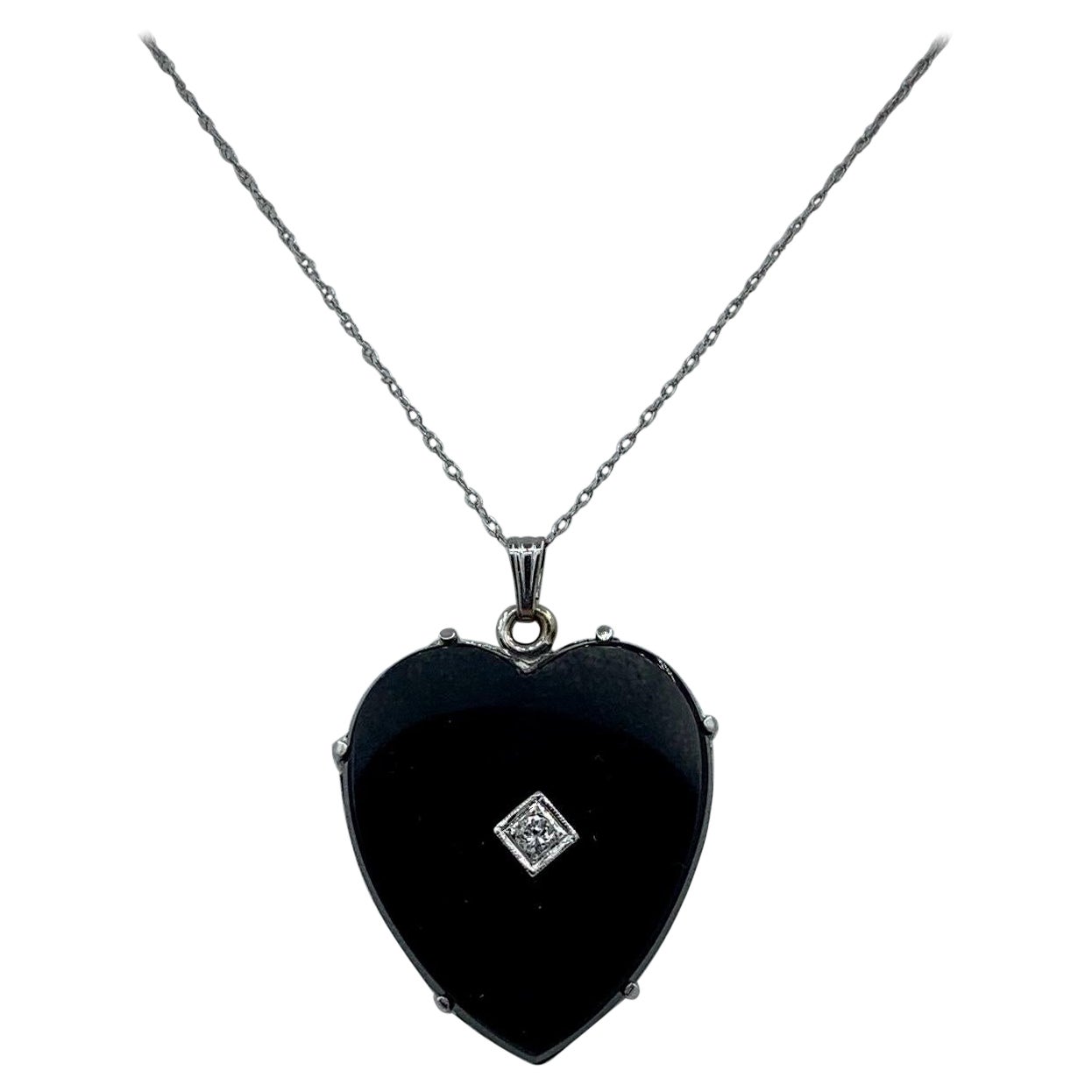 Art Deco Diamond Black Onyx Heart Pendant Necklace 14 Karat White Gold Antique