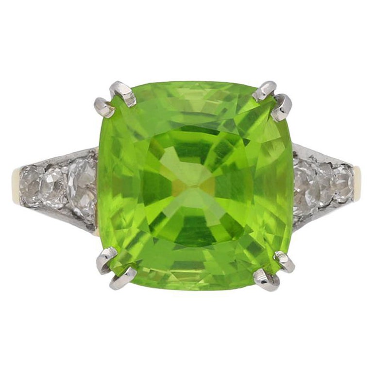 Victorian Peridot and Diamond Ring, circa 1900 For Sale