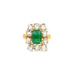 Anello con diamante smeraldo diafano