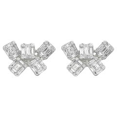 Amwaj 18 Karat White Gold Earrings with Diamonds