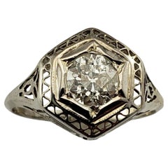 Vintage 14 Karat White Gold Filigree Diamond Ring