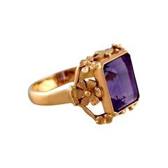 Scandinavian Jeweler, Vintage Ring in 18 Carat Gold Adorned with Large Amethyst