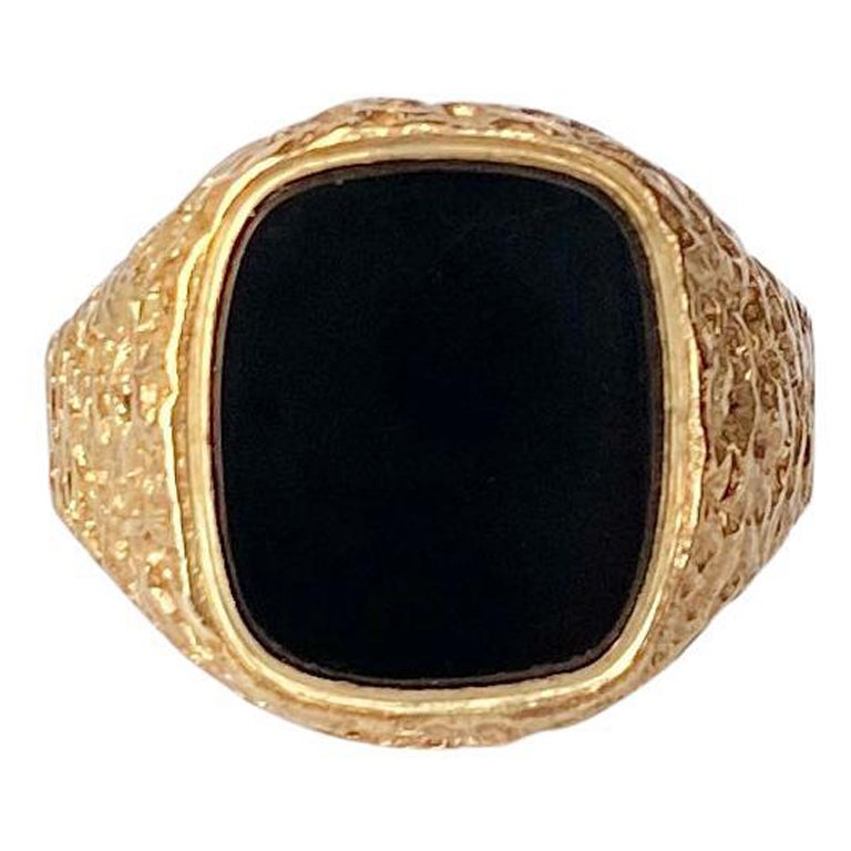 Art Deco Onyx and 9 Carat Gold Signet Ring