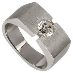White Gold with Round Solitaire Diamond Ring