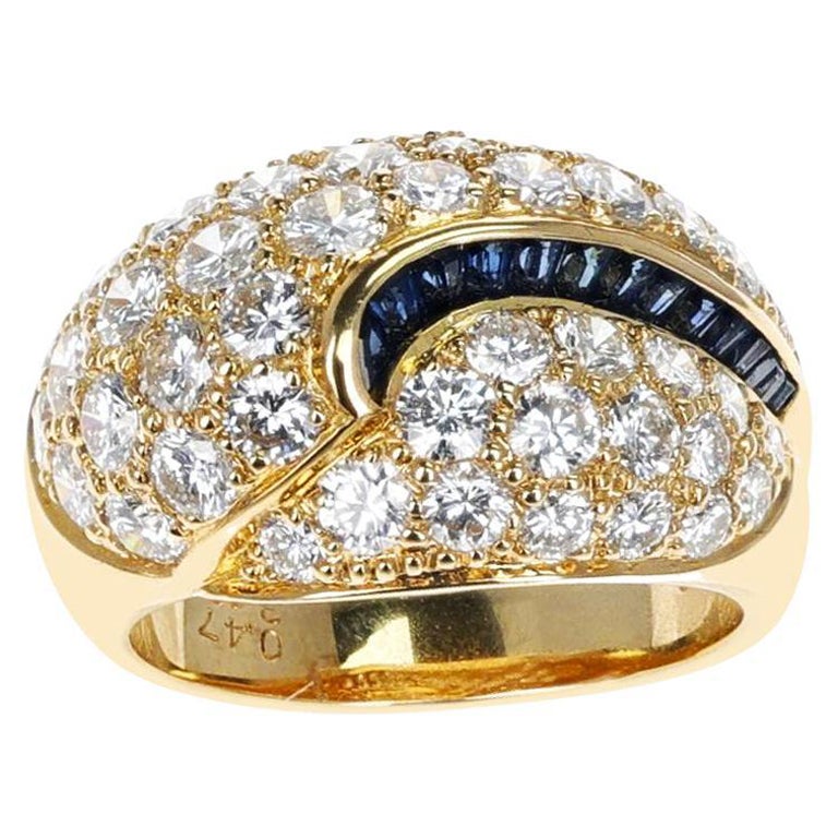 Diamond Cocktail Ring with Blue Sapphire Square Cut Swerve, 18K For Sale