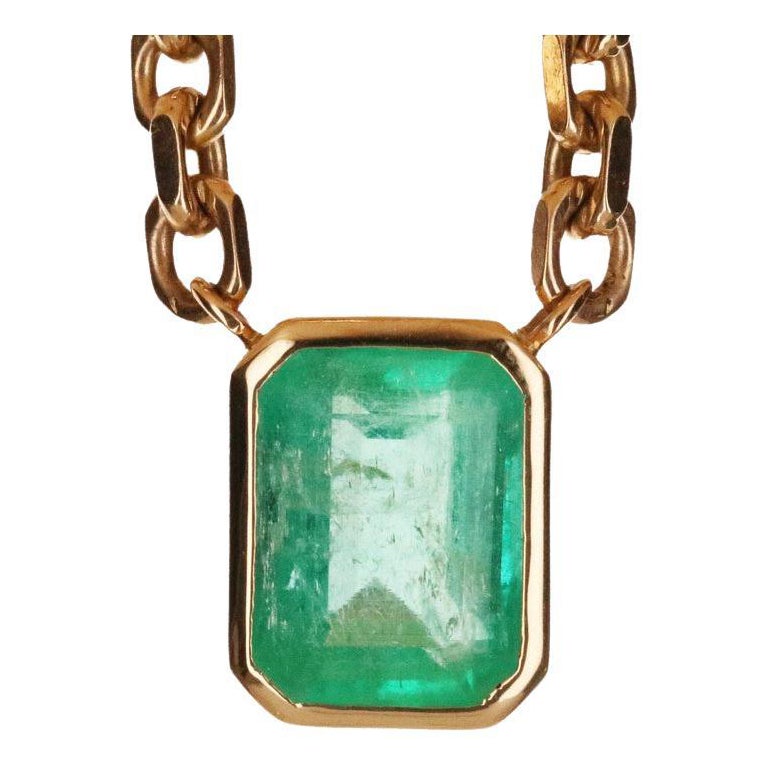 7.61cts 14K Natural Colombian Emerald Bezel Set Solitaire Necklace For Sale