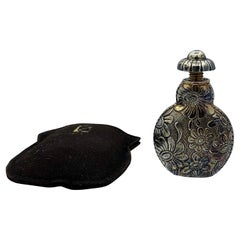 Van Cleef & Arpels Marguerite Flower Perfume Scent Bottle Original Pouch France