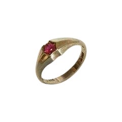 DTA 14 K Goldring mit rotem Stein