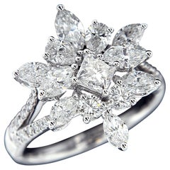 18 Karat White Gold and Diamond Cocktail Party Ring