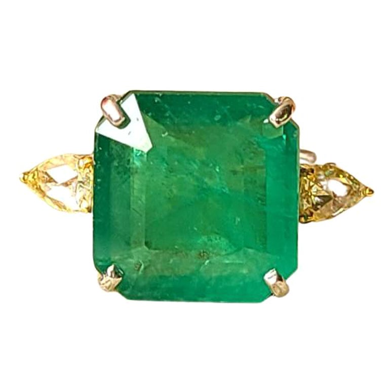 10.68 Carats, Zambian Emerald & Rose Cut Diamonds Cocktail/ Engagement Ring