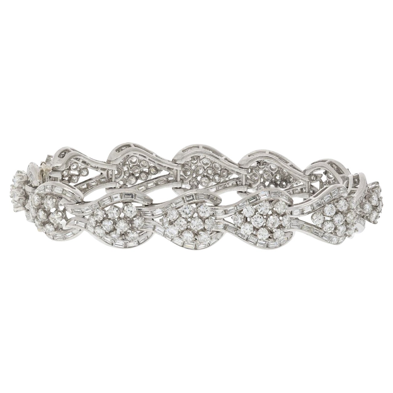 Platinum 22 Carat Round and Baguette Diamond Estate Fine Bracelet For Sale