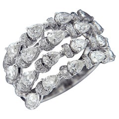18 Karat White Gold and Diamond Fashion Ring