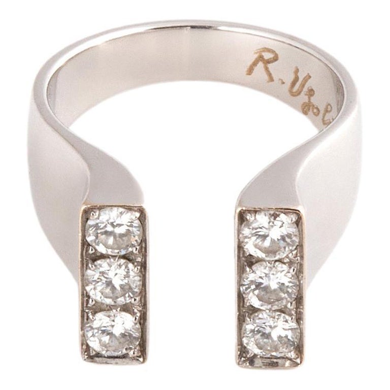 Modern 18 Karat White Gold 0.54 Karat White Diamonds "Magnet" Design Ring
