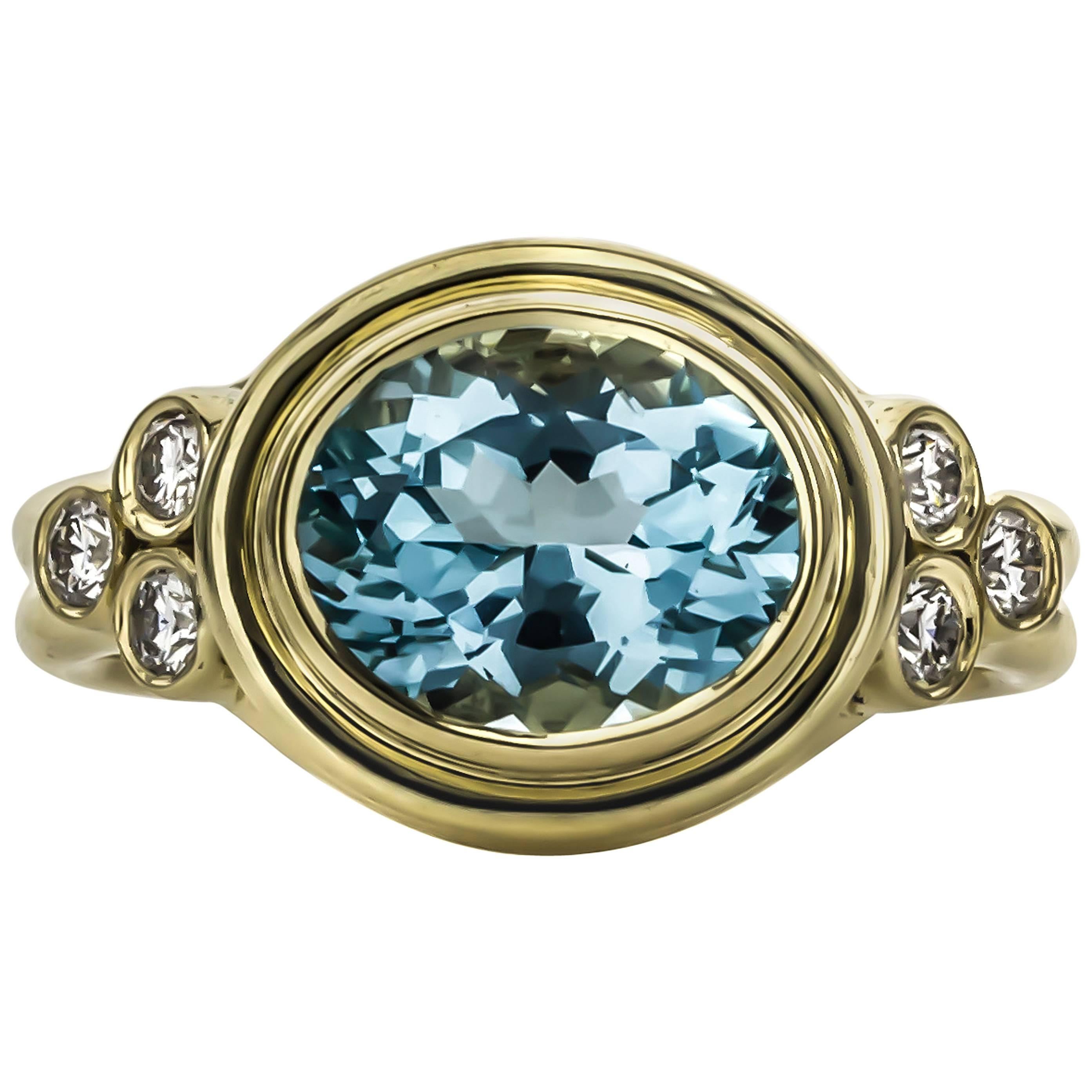 One of a Kind 3.02 Carat Aquamarine Diamond Gold Ring For Sale