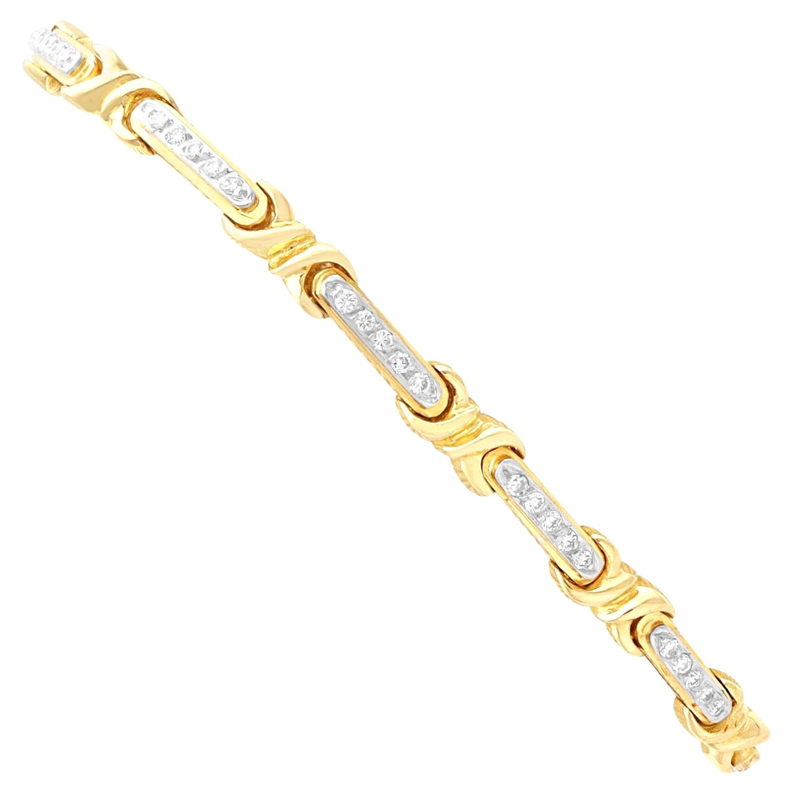Bracelet vintage en or jaune 18 carats et diamants en vente