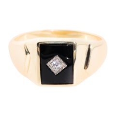 Black Onyx and Round Diamond Men's Vintage Signet Ring in 9 Carat Yellow Gold