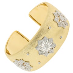 Bracciale Openwork con diamanti in oro bianco e giallo 18K con finitura fiorentina