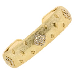 18K Yellow Gold Delicate Diamond Openwork Bangle Bracelet in Florentine Finish