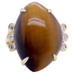 Vintage 18.40 Carat Tiger Eye and 0.15 Carat Diamond 14 Karat Yellow Gold Cocktail Ring