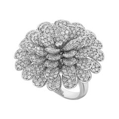 18 Karat Secret Garden White Gold Ring with Vs Gh Diamonds