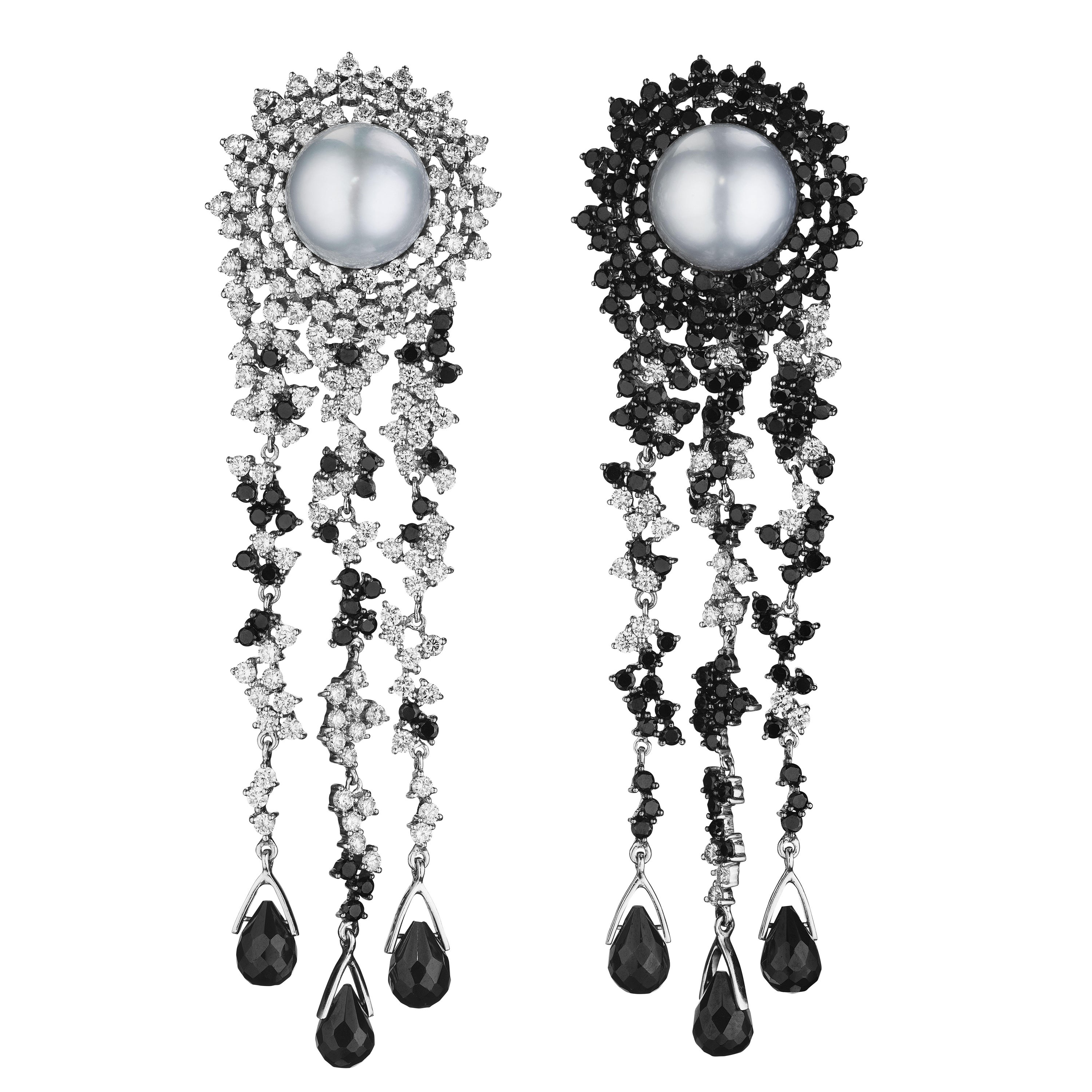 18 Karat Gala White Gold Earring with Vs Gh Diamonds and White Pearl and Black