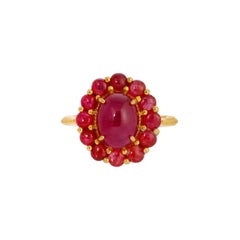 Anello a grappolo di rubini