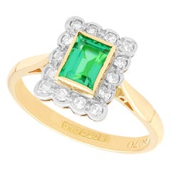 Antique 0.78 Carat Emerald and 0.28 Carat Diamond Yellow Gold Dress Ring
