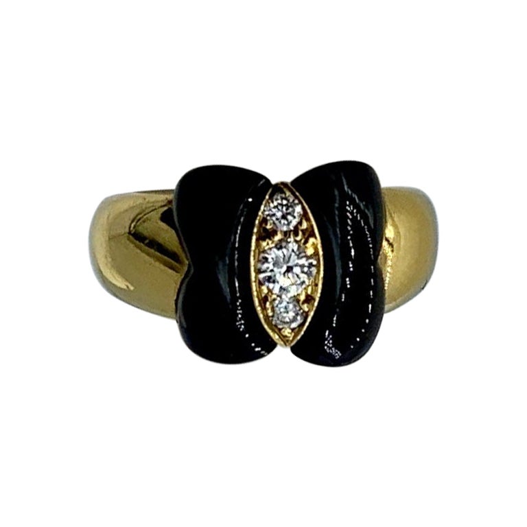Van Cleef & Arpels Three Diamond Black Onyx Ring France 18 Karat Gold