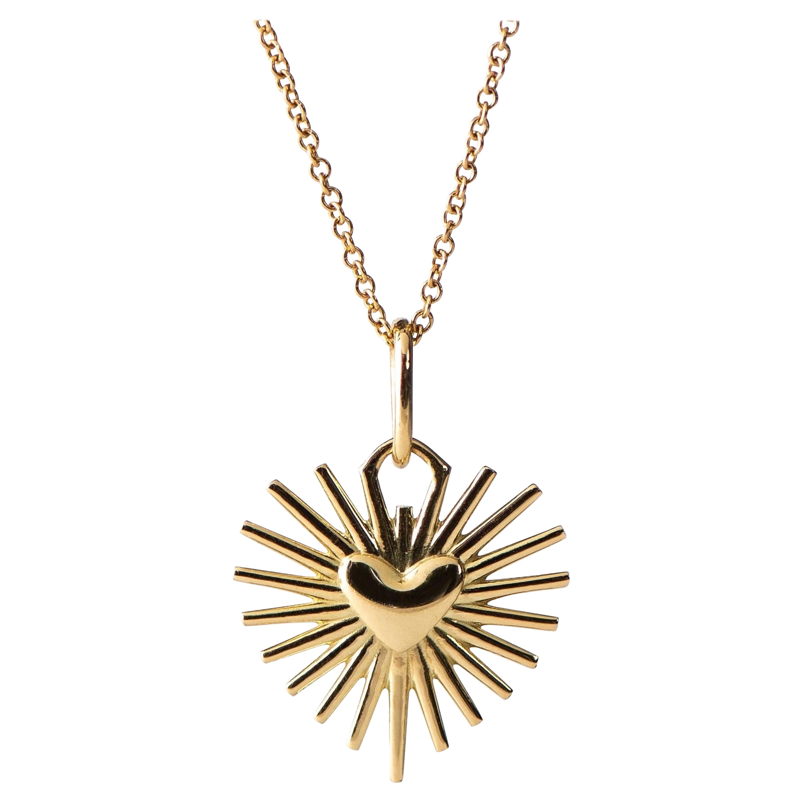 Maria Kotsoni 18K Yellow Gold Heart Charm 2022, Radiating Heart Pendant Necklace For Sale
