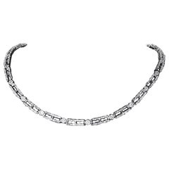 Collar gargantilla con racimo de diamantes de 8 1/2 quilates en oro blanco de 14 quilates certificado por AGS