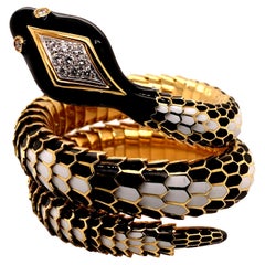 Veschetti 18 Kt Yellow Gold, Enamel and Diamond Bracelet