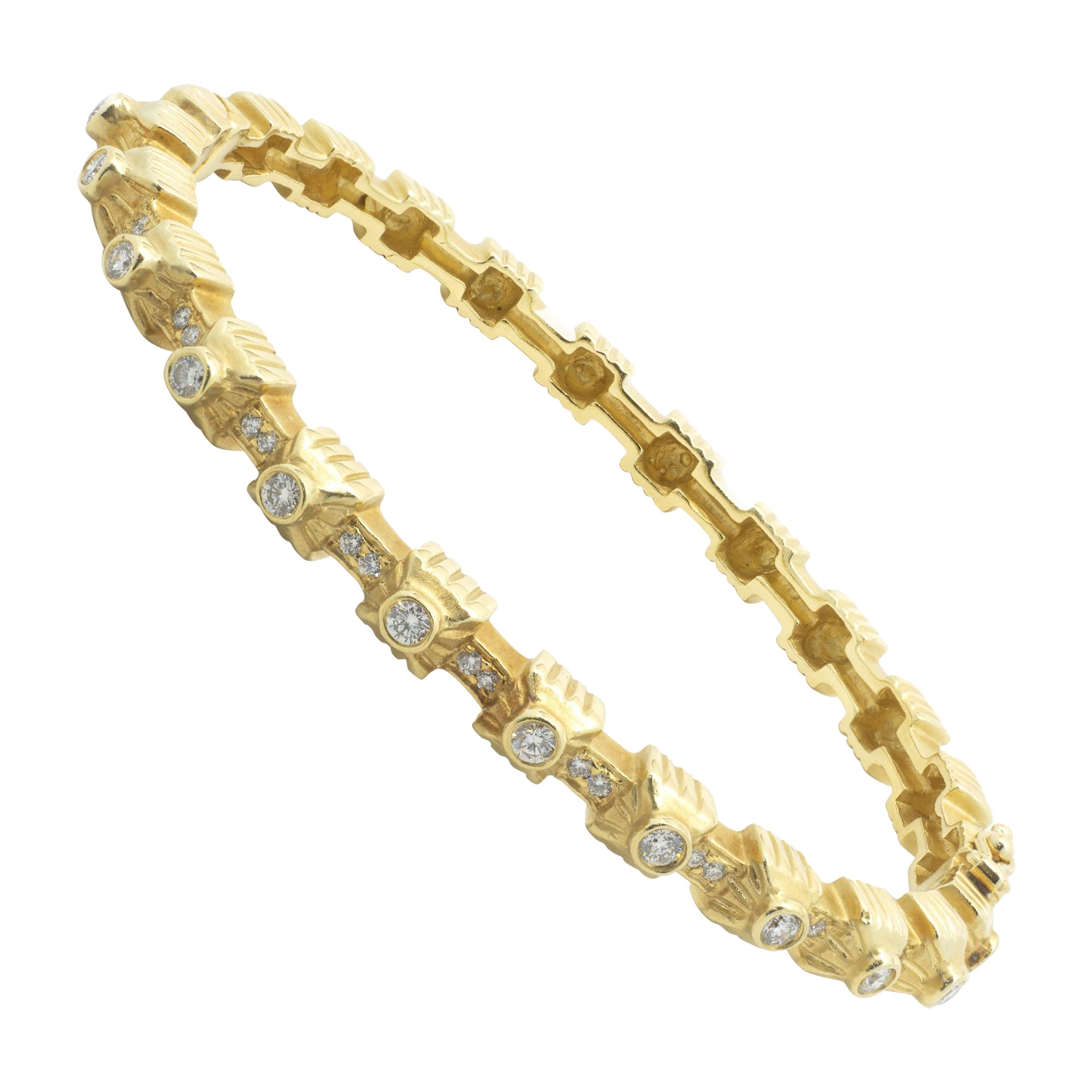 Bracelet bangle Doris Panos en or jaune 18 carats et diamants