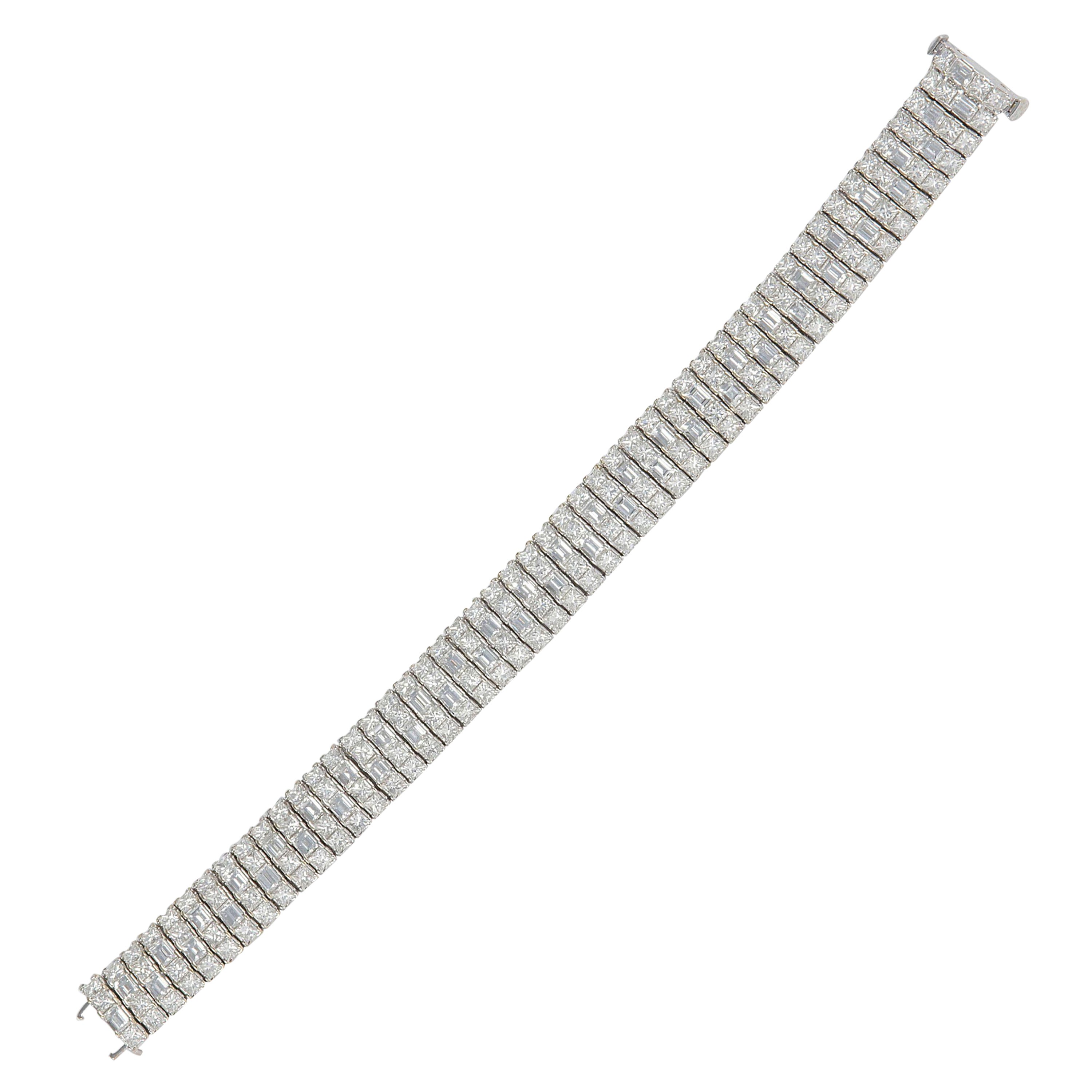 18kt White Gold Four Row Princess-Cut and Baguette Diamond Link Bracelet