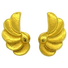 Whimsical Ilias Lalaounis Hammered Gold Wings Motif Earrings 
