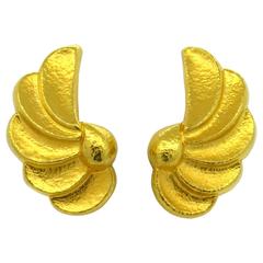 Whimsical Ilias Lalaounis Hammered Gold Wings Motif Earrings 5