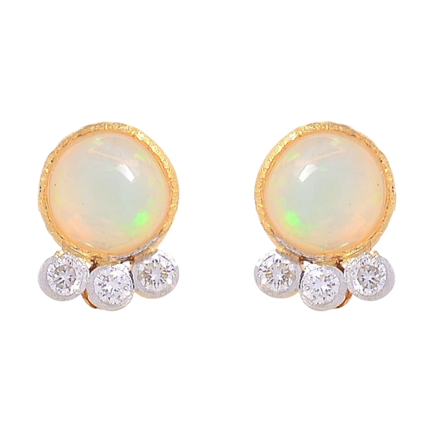 18k gold 0.10cts Diamond & 0.56cts Opal Earring