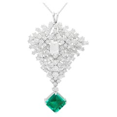 7.47 Carat Zambian Emerald and 14.50 Carat Diamond White Gold Brooch / Pendant