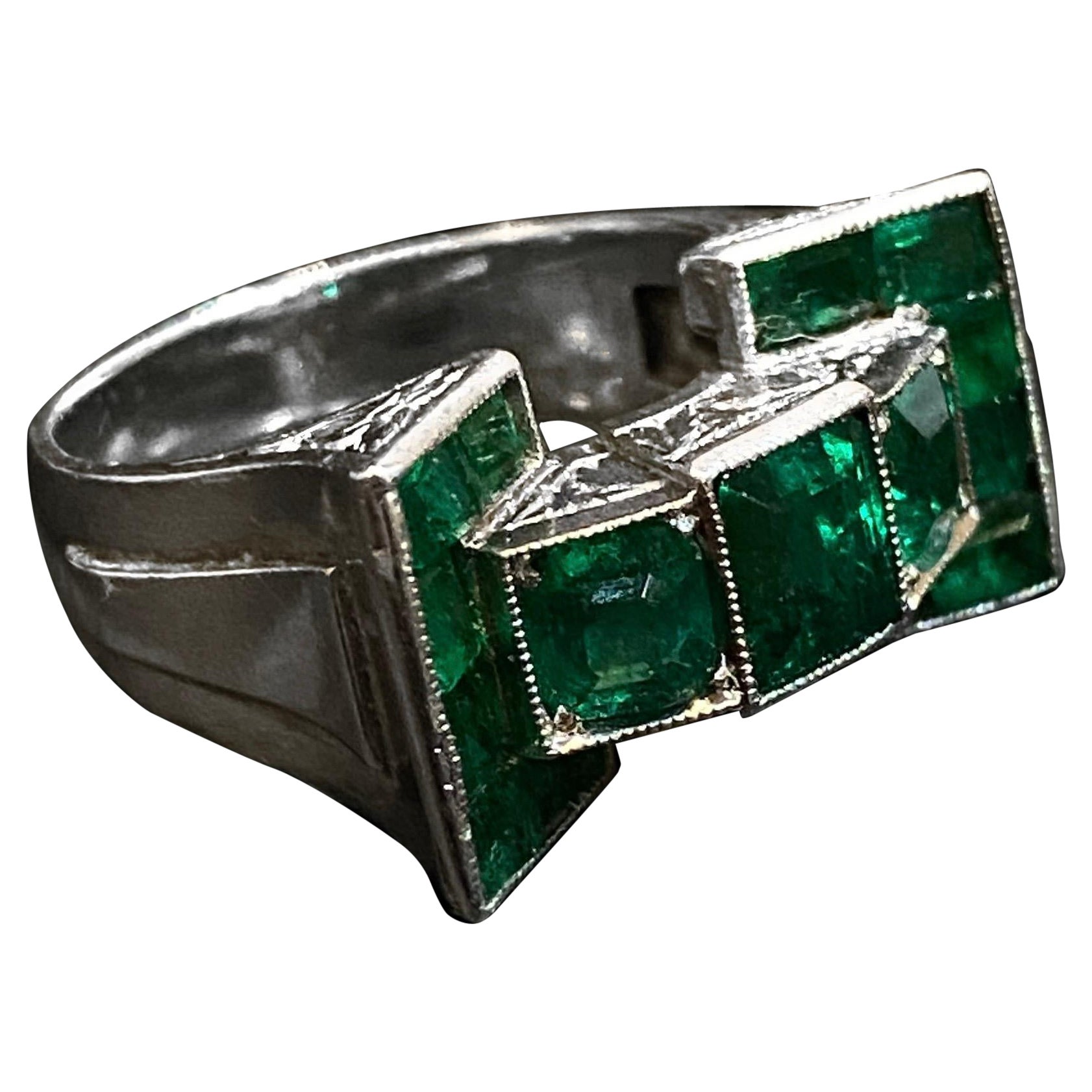 Leitão & Irmão Art Deco Colombian Emerald Geometric Odeonesque Ring Platinum