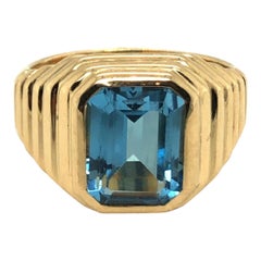 Bvlgari 18 Karat Yellow Gold Blue Topaz Cocktail Ring, 1990s