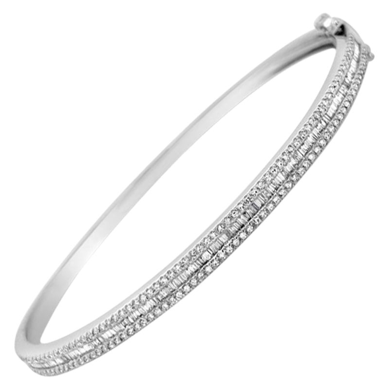 18ct White Gold Diamond Hinged Bangle For Sale