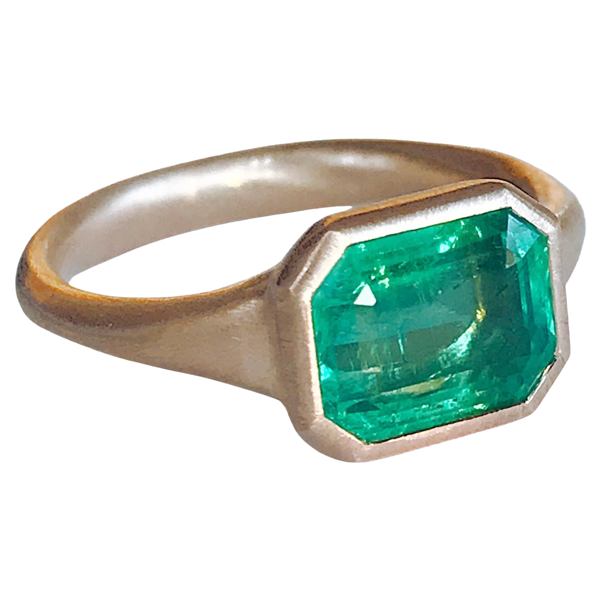 Dalben 2, 38 Carat Emerald Rose Gold Ring
