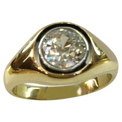 18 Karat Yellow Gold and Diamond Solitaire Ring