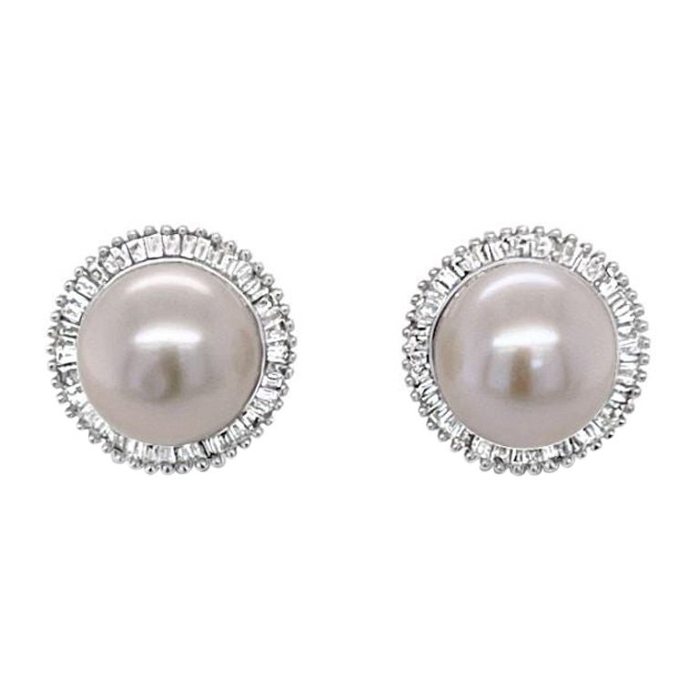 Clous d'oreilles en or blanc 18 carats, perles et diamants, bijouterie impériale