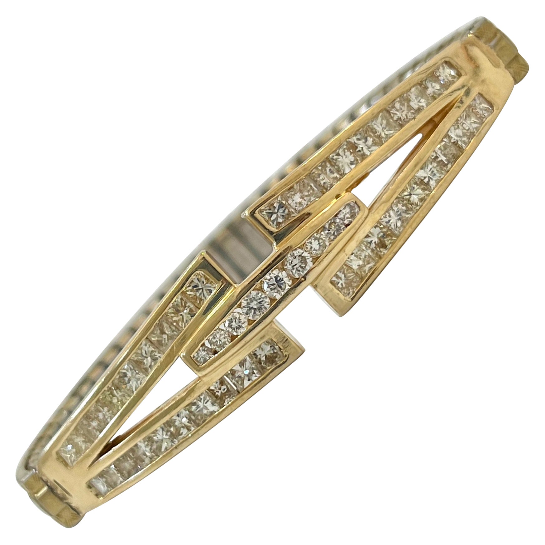 3 carat Natural Round Diamond adjustable Stretch bracelet signed Speidel For Sale