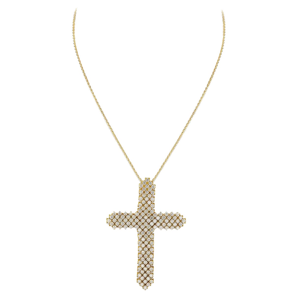 Cross Pendant Necklace For Sale