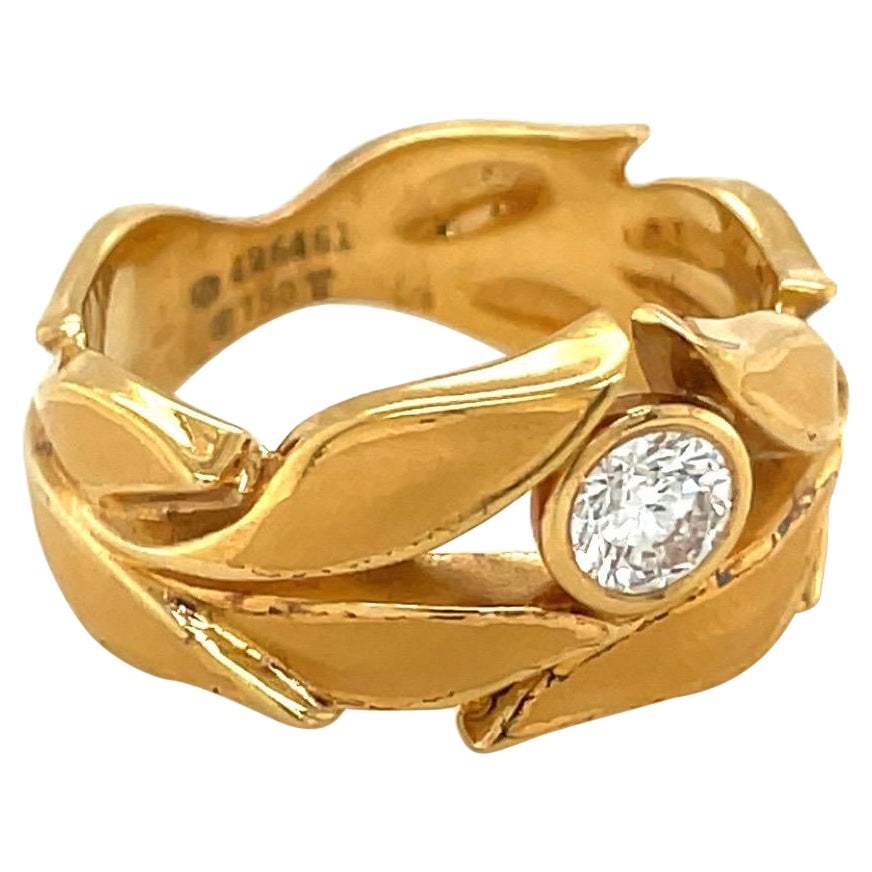 Carrera Y Carrera 18 KT Yellow Gold "Greco Romana" Leaf Ring 0.25Ct Diamond For Sale