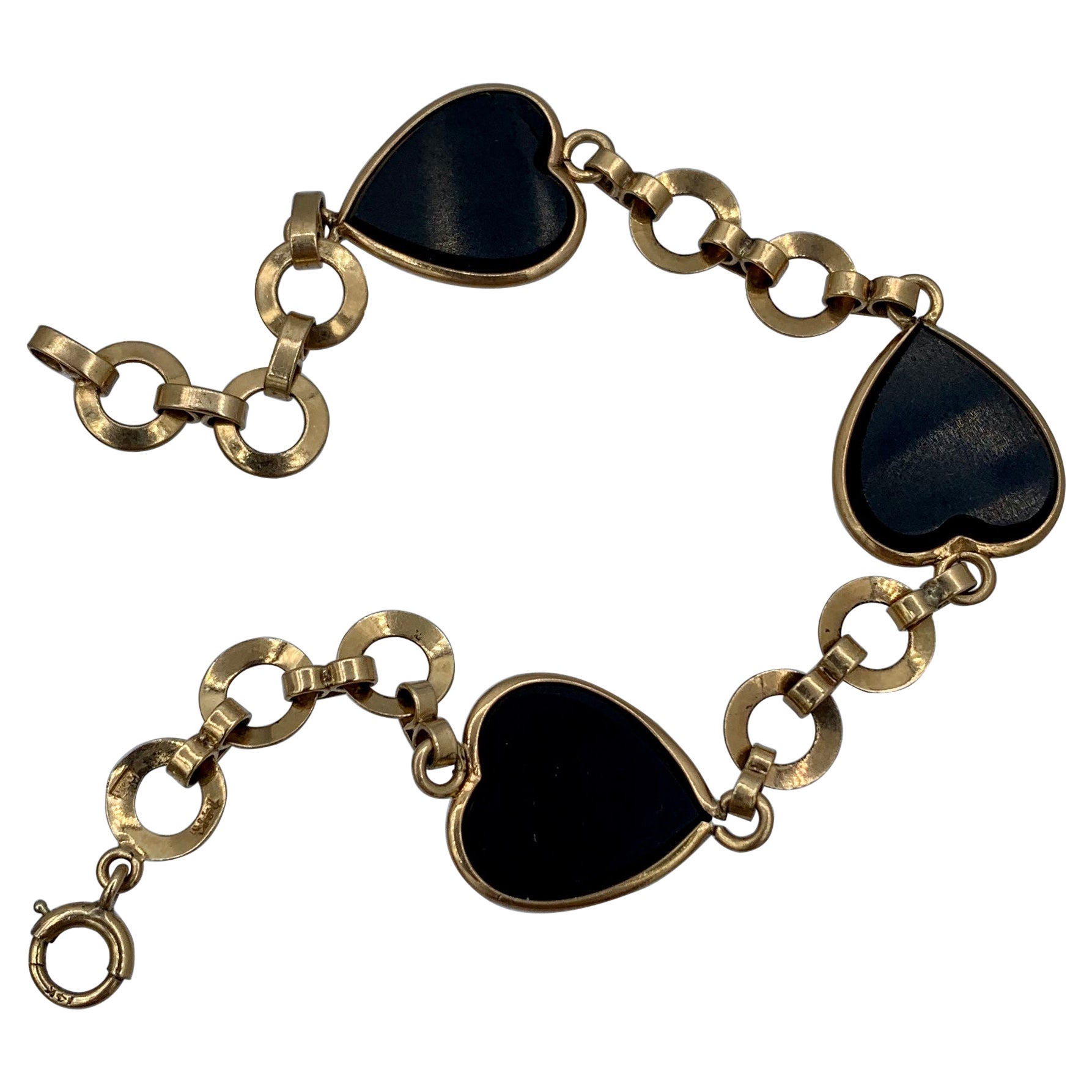 Mid-Century Modern Black Onyx Heart Bracelet 14 Karat Gold Retro For Sale